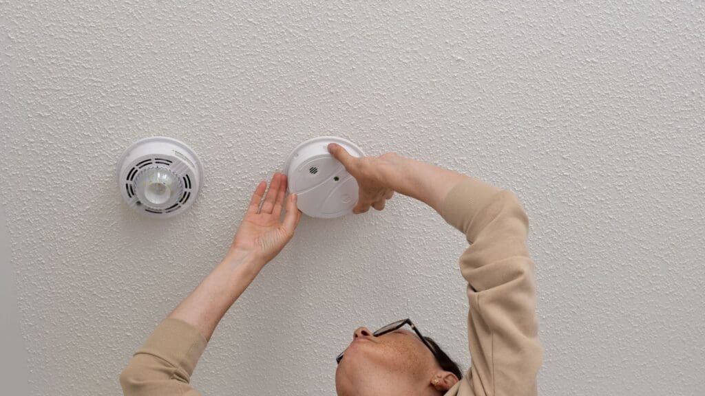 Installing A Smoke Detector For Home Safety